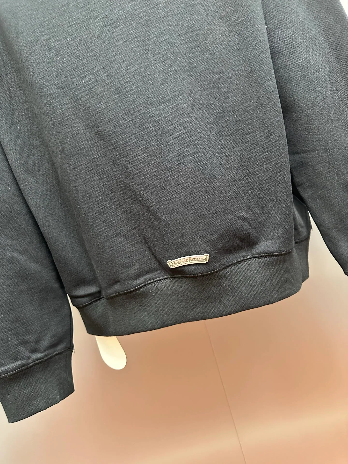 P410 Chrome Hearts cross embroidery sweatshirt, genuine product purchased and developed for 12000, 380g Korean cotton and linen sweatshirt 100% cotton, 380g 2*2 matching high-end fashion brand rib, cloth fermentation wash, imported embroidery, customized 1:1 hardware, customized 1:1 leather label, customized 1:1 trademark, loose version size: S M L XL